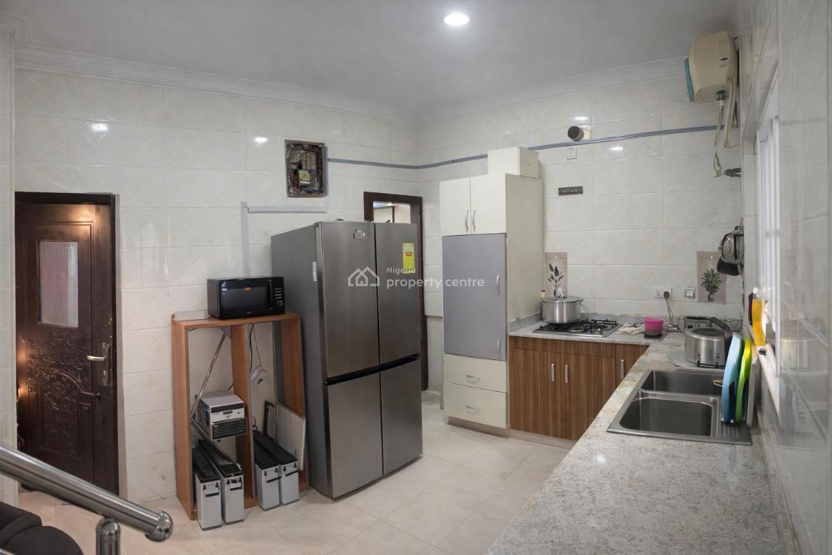 Superb 4-bed + Bq Semi-detached Duplex.occupied.in Own Gated Compound, Admiralty Homes Estate, Alpha Beach Road, New-road Bustop, Igbo Efon, Lekki, Lagos, Semi-detached Duplex for Sale