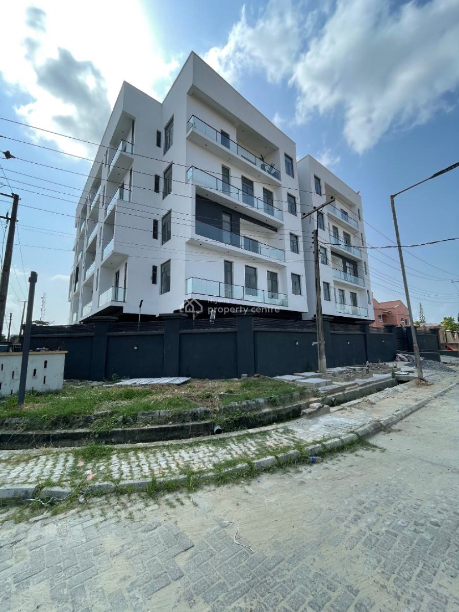 Luxurious 2 Bedroom, Off Admiralty Way, Lekki Phase 1, Lekki, Lagos, Flat / Apartment for Rent