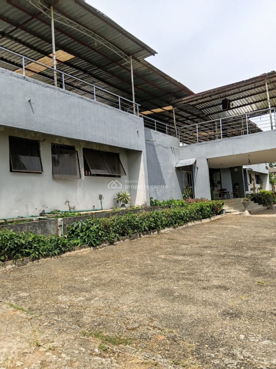 16 Bedrooms with 4  Massive Living Rms + Halls & Garages, Epe Town on The Major Road, Epe, Lagos, Hotel / Guest House for Rent