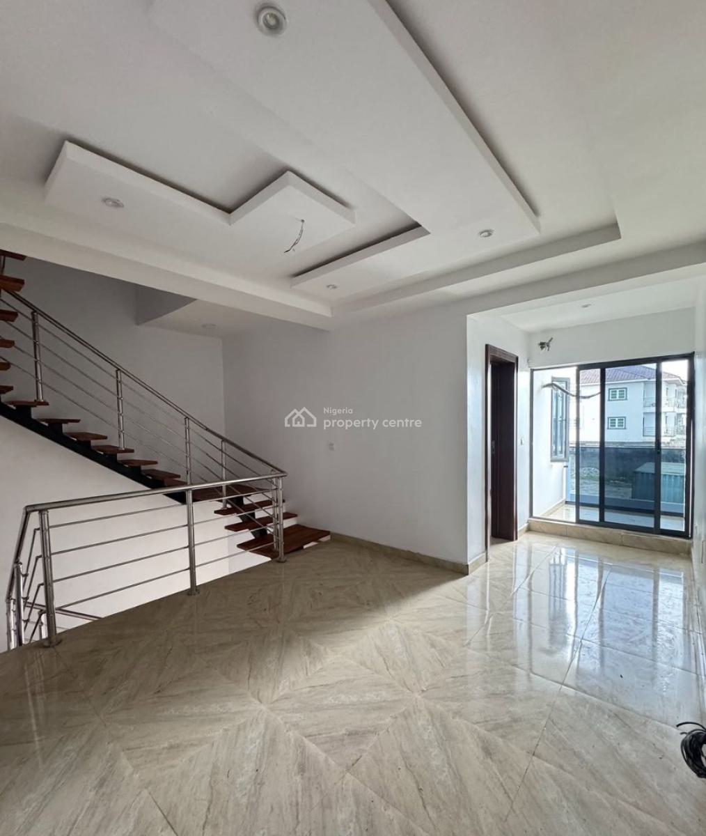 4 Bedroom Terrace with Bq Lekki Phase 1, Lekki Phase 1, Lekki, Lagos, Flat / Apartment for Rent