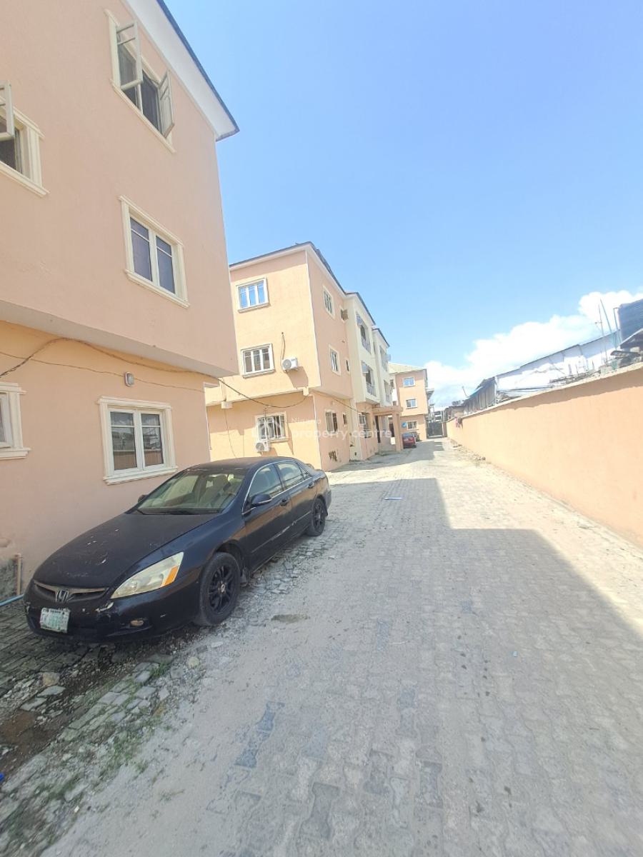 Well Built Room and Parlour in a Serene Environment, By Salem, Ikate, Lekki, Lagos, Mini Flat (room and Parlour) for Rent