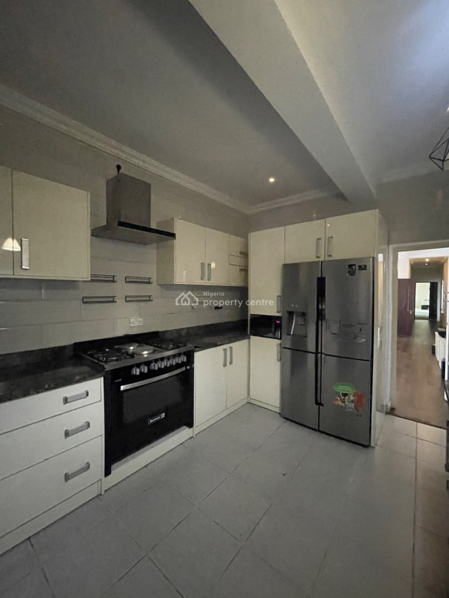 Fully Serviced, Fully Furnished Spacious 2 Bedroom Apartment with Bq., Parkview Estate, Parkview, Ikoyi, Lagos, Flat / Apartment for Rent