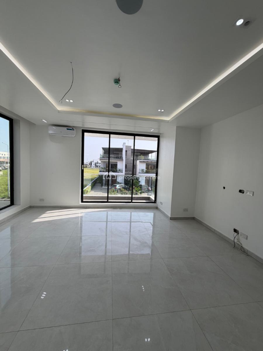 5 Bedroom Semi Detached House with Rooftop Terrace, Cowrie Creek Estate, Ikate, Lekki, Lagos, Detached Duplex for Sale