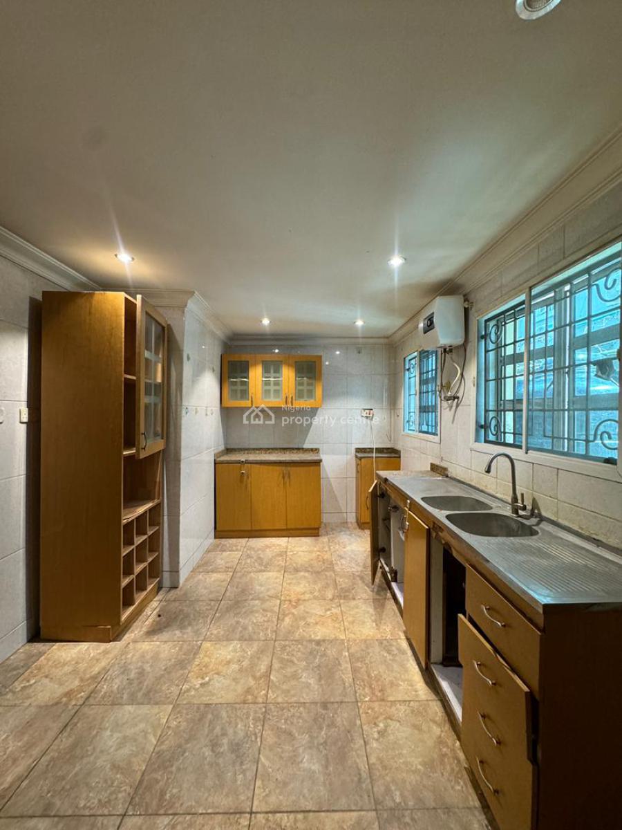 4 Bedrooms Semi-detached Duplex, Lekki Phase 1, Lekki, Lagos, Semi-detached Duplex for Rent