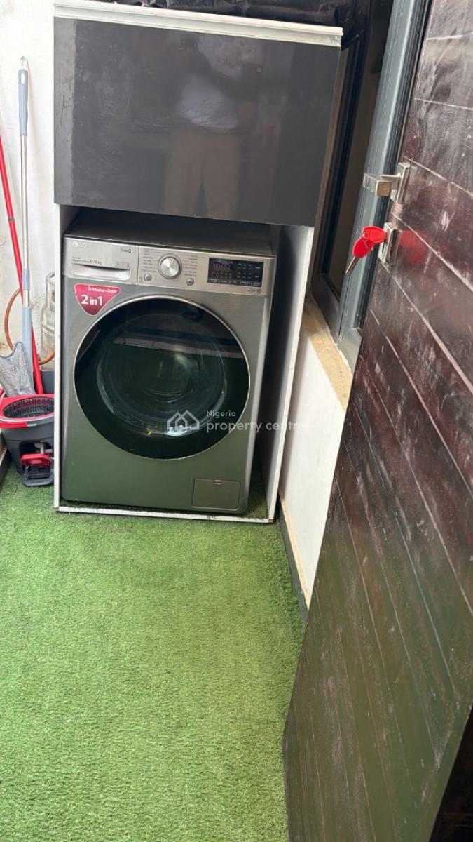 Luxury 2-bdr Furnished Apartment with a Swimming Pool, Off Gbangbala Road, Ikate Elegushi, Lekki, Lagos, Flat / Apartment for Rent