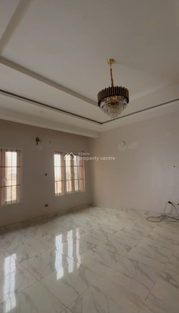 4bedrooms Terrace Duplex, Tarred Road, Guzape District, Abuja, Terraced Duplex for Rent