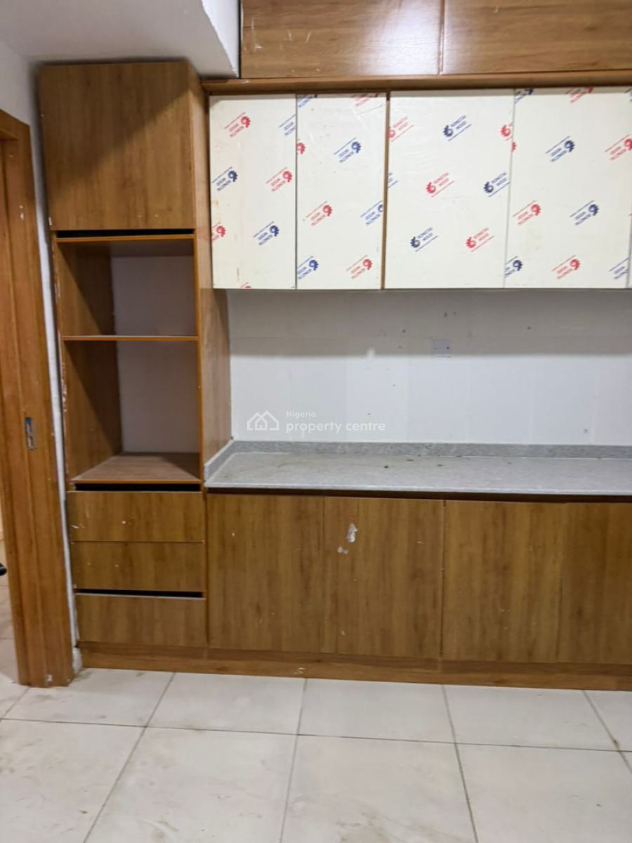 Brand New 3 Bedroom Spacious Apartment Available, Chevron Drive, Lekki, Lagos, Flat / Apartment for Rent