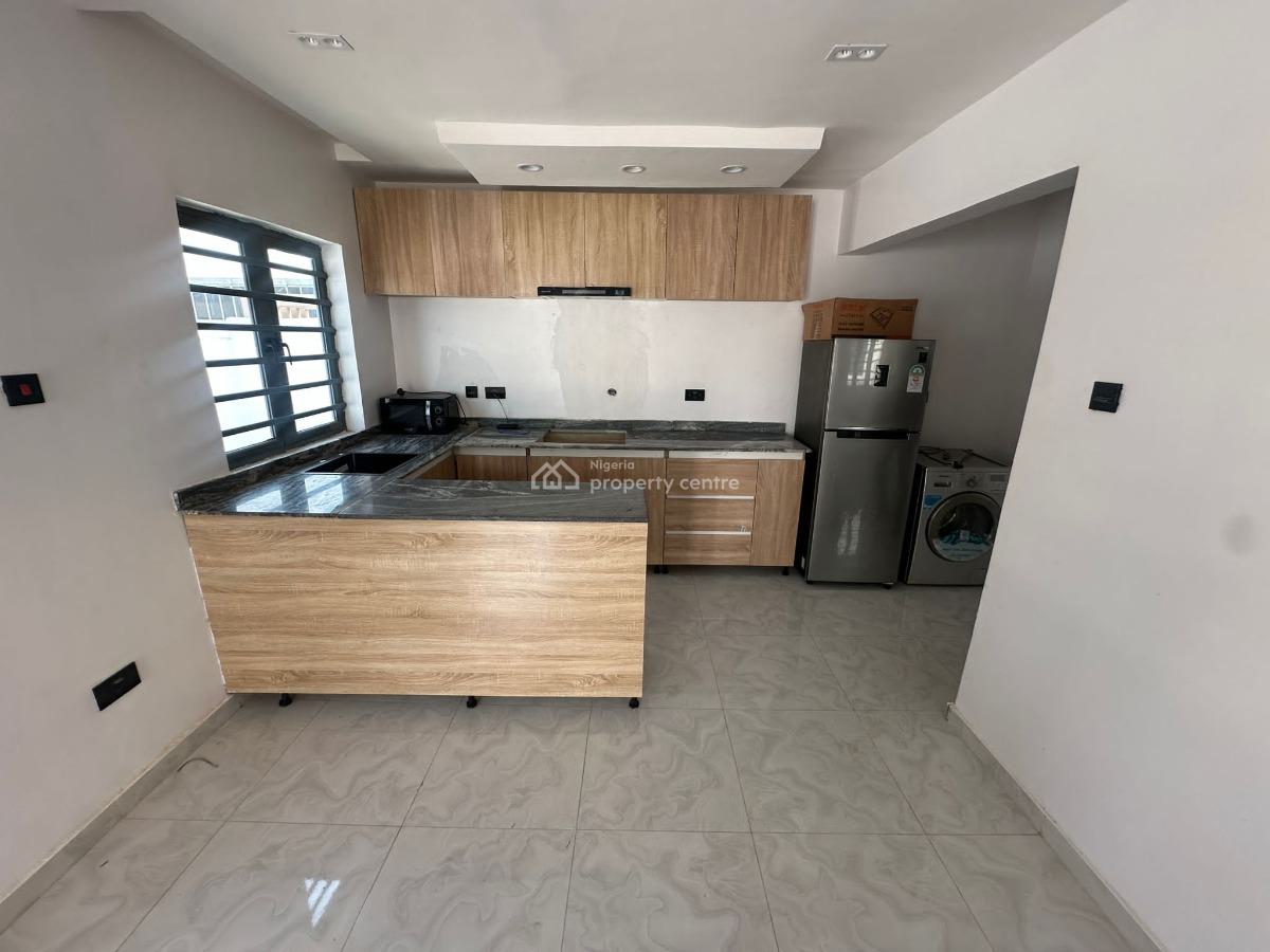 One Bedroom Apartment  with Open Kitchen Available, Ikate Lekki, Lekki, Lagos, Flat / Apartment for Rent