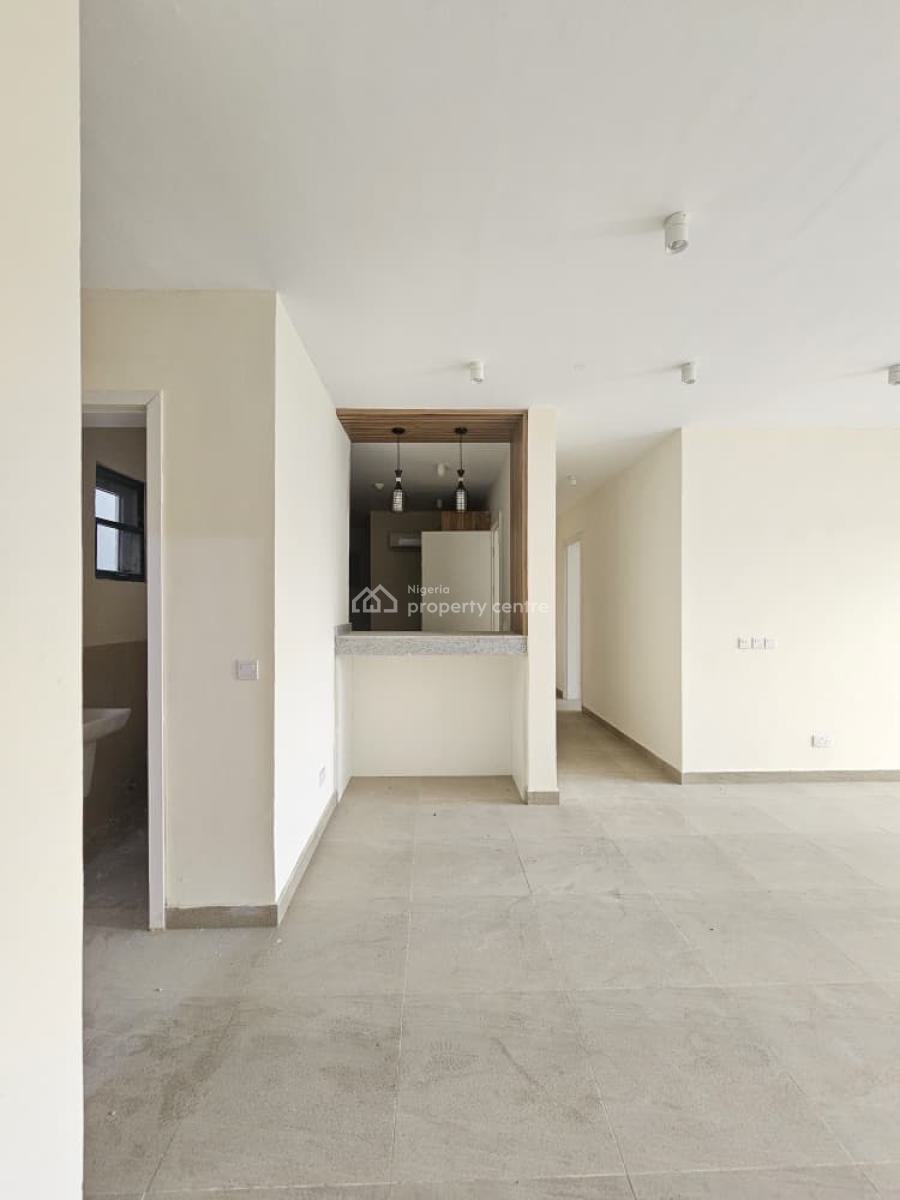 Well Built Spacious 2 Bedroom Apartment with Bq in a Secure Estate, Lekki Phase 1, Lekki, Lagos, Flat / Apartment for Sale