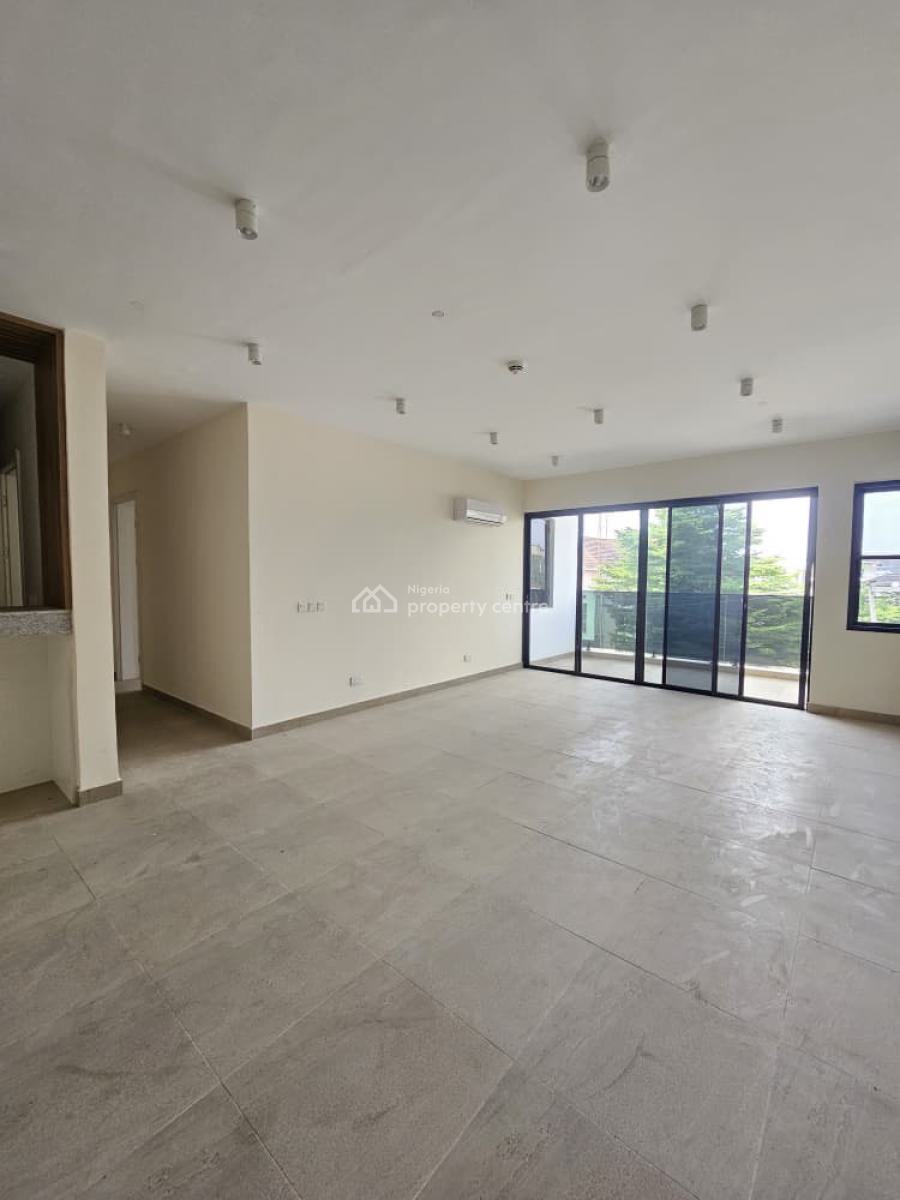Well Built Spacious 2 Bedroom Apartment with Bq in a Secure Estate, Lekki Phase 1, Lekki, Lagos, Flat / Apartment for Sale