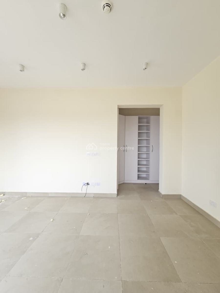 Well Built Spacious 2 Bedroom Apartment with Bq in a Secure Estate, Lekki Phase 1, Lekki, Lagos, Flat / Apartment for Sale