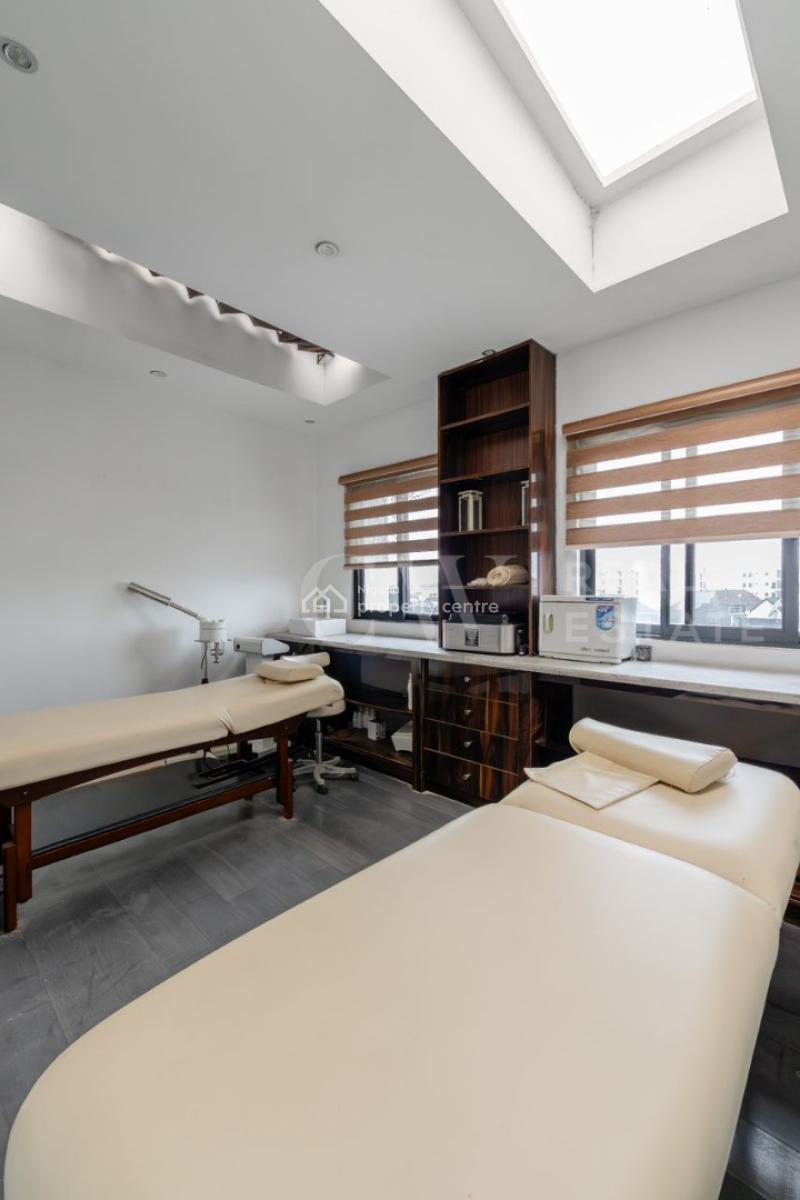 3-bedroom Apartment with Bq in Lekki, Lekki, Lagos, Flat / Apartment for Sale