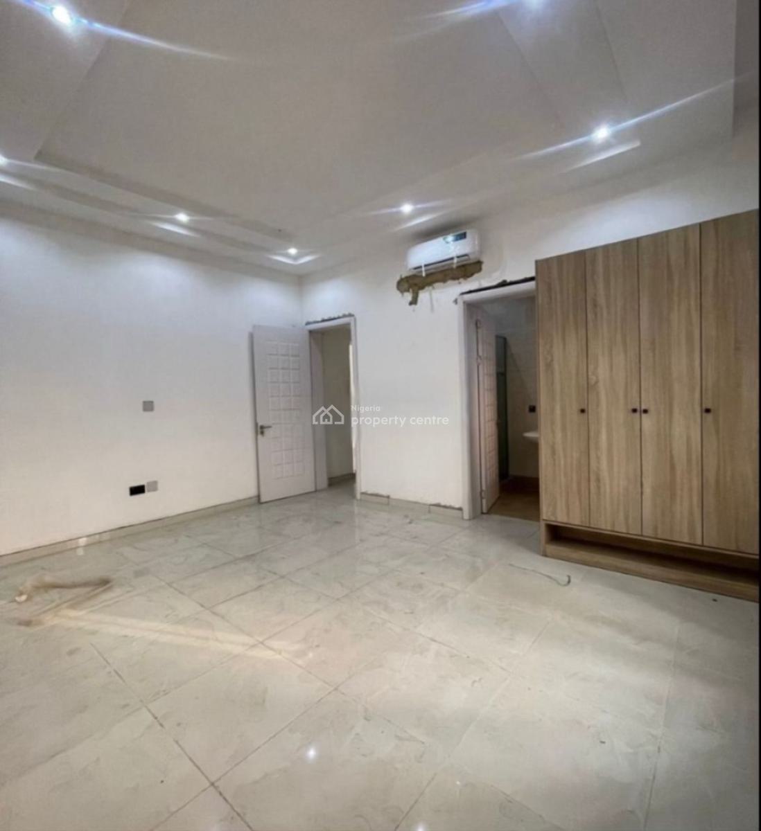3 Bedroom Apartment with Swimming Pool, Elevator, Lekki Phase 1, Lekki, Lagos, Flat / Apartment for Rent