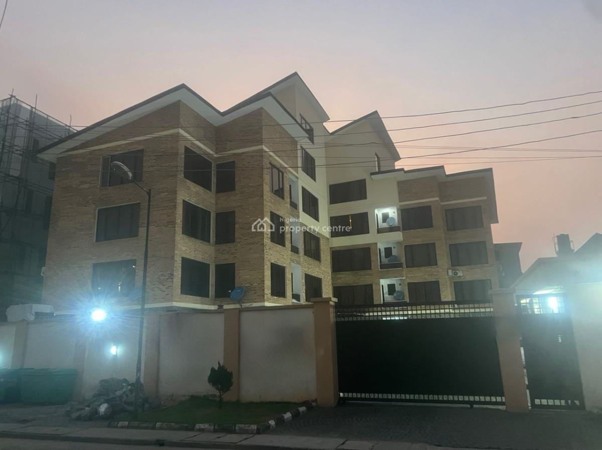 Serviced 3 Bedroom Flat with 1 Room Bq, Lekki Phase 1, Lekki, Lagos, Flat / Apartment for Rent