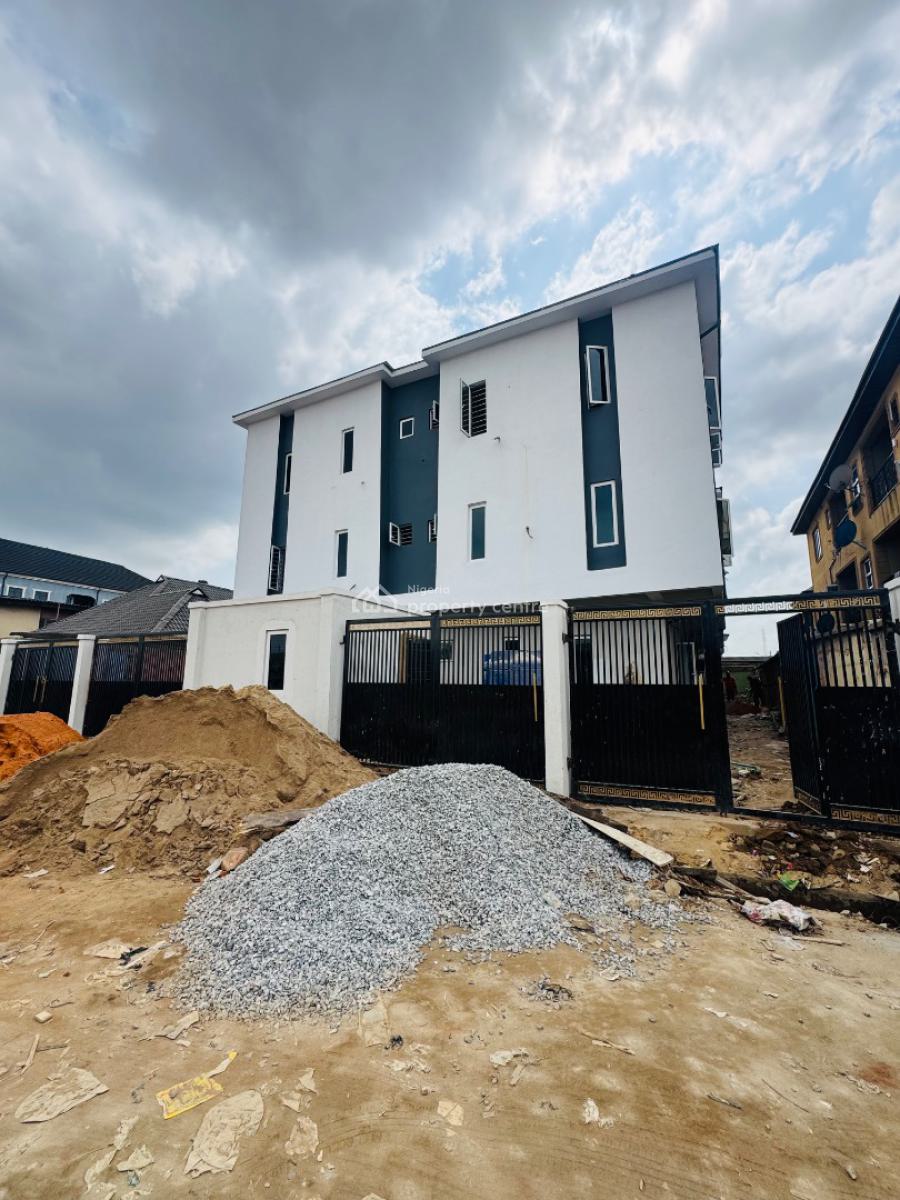 Nicely Built 2 Bedroom Apartment, Gbagada, Lagos, Block of Flats for Sale