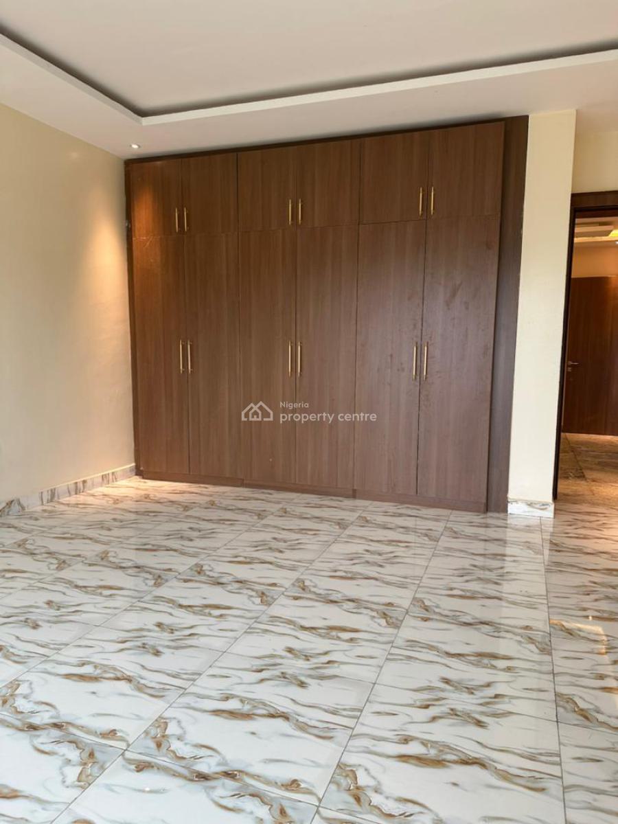 4bedrooms Terrace Duplex, Tarred Road, Guzape District, Abuja, Terraced Duplex for Rent