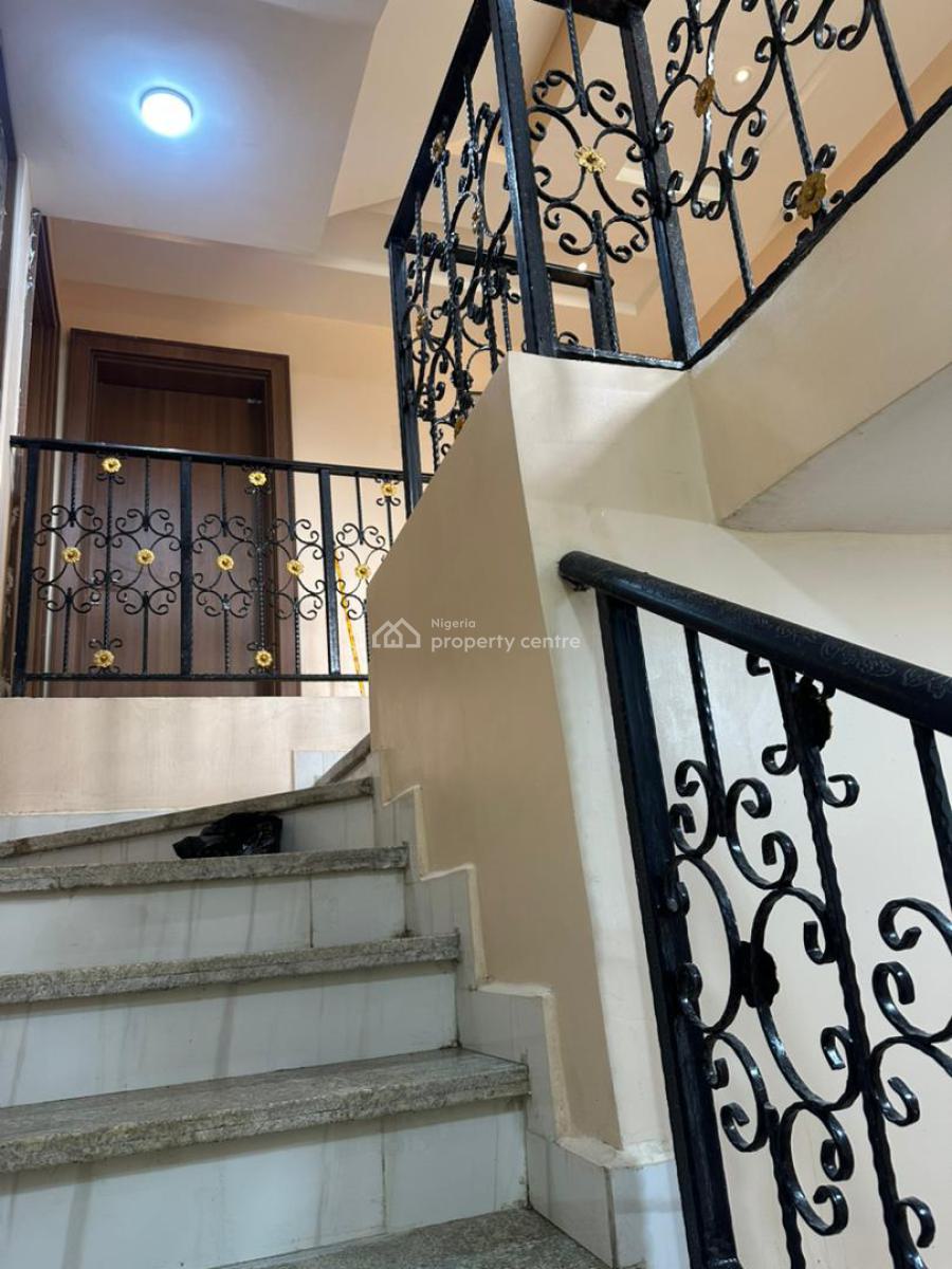 4bedrooms Terrace Duplex, Tarred Road, Guzape District, Abuja, Terraced Duplex for Rent