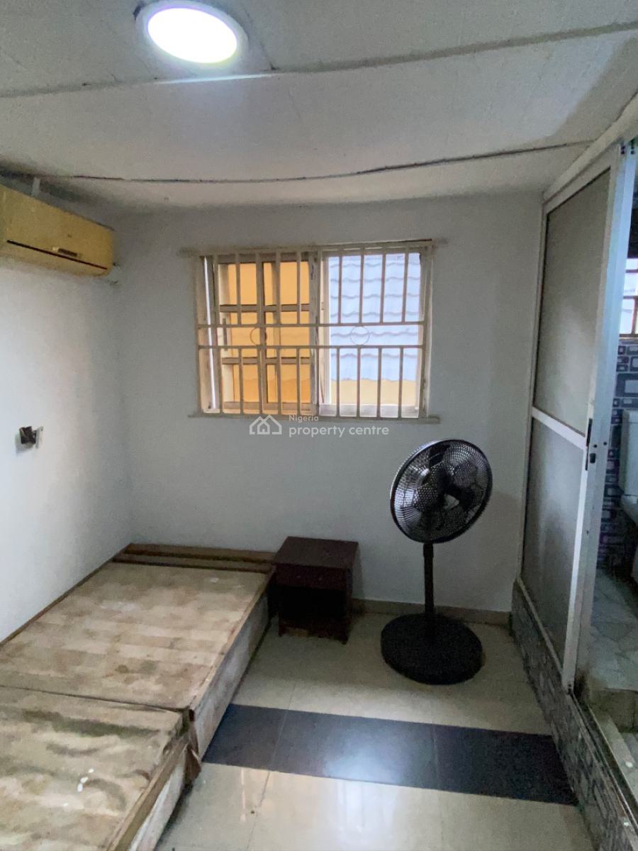 Serviced One-room Self Contained for Female Only, 6 Alaka Street, Abule Ijesha Off Fola Agoro, Yaba Lagos, Abule Ijesha, Yaba, Lagos, Self Contain (single Rooms) for Rent