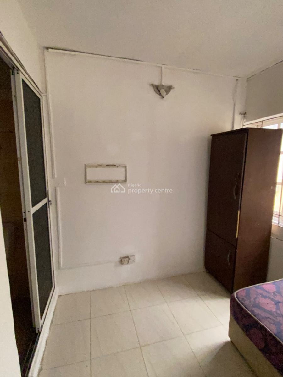 Serviced One-room Self Contained for Female Only, 6 Alaka Street, Abule Ijesha Off Fola Agoro, Yaba Lagos, Abule Ijesha, Yaba, Lagos, Self Contain (single Rooms) for Rent