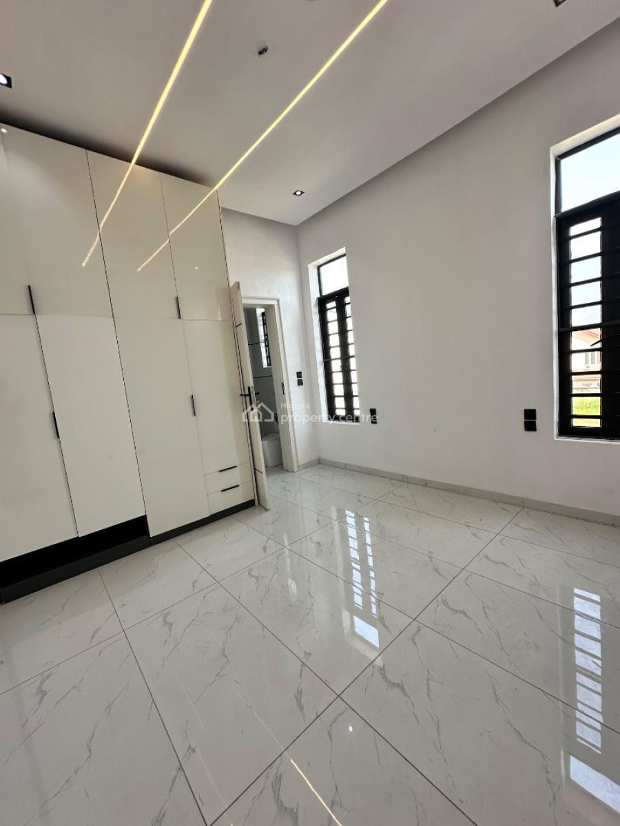 *elegantly Built 5 Bedroom Detached Duplex with Bq and Swimming Pool, Vgc, Lekki, Lagos, Semi-detached Duplex for Sale