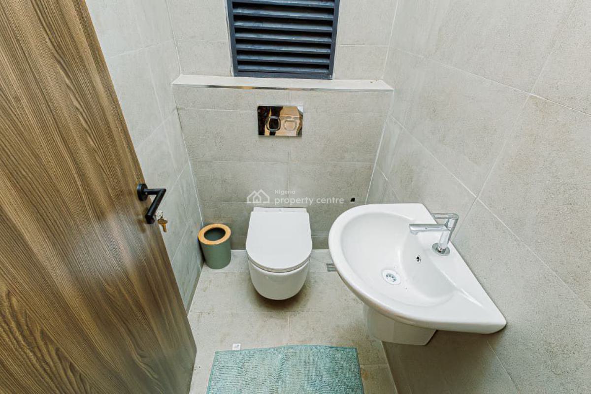 3 Bedroom Apartment with Execellent Facilities., Oduduwa Crescent, Ikeja Gra, Ikeja, Lagos, Flat / Apartment for Sale