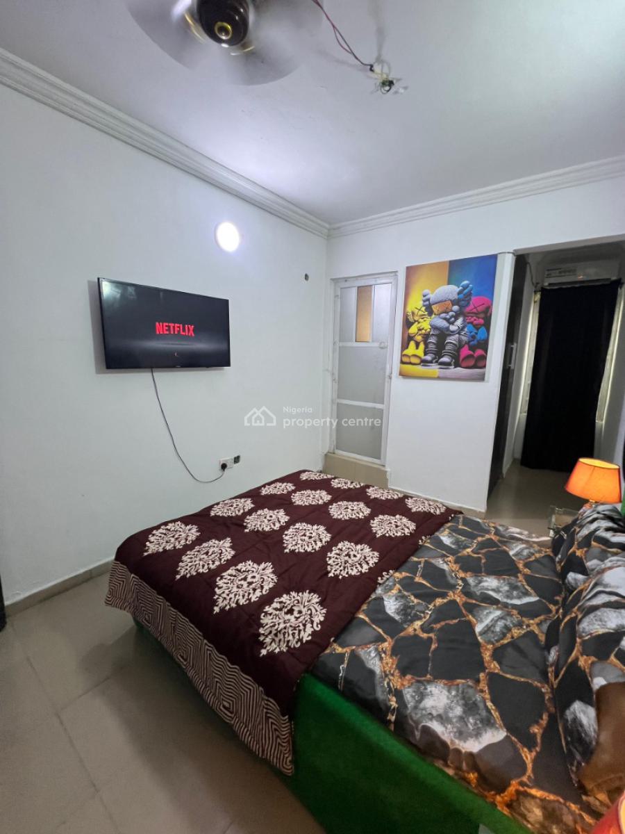 Self-contained Room in a Shared Apartment at Abraham Adesanya Estate, Abraham Adesanya Estate, Ajah, Ajah, Lagos, Self Contain (single Rooms) for Rent