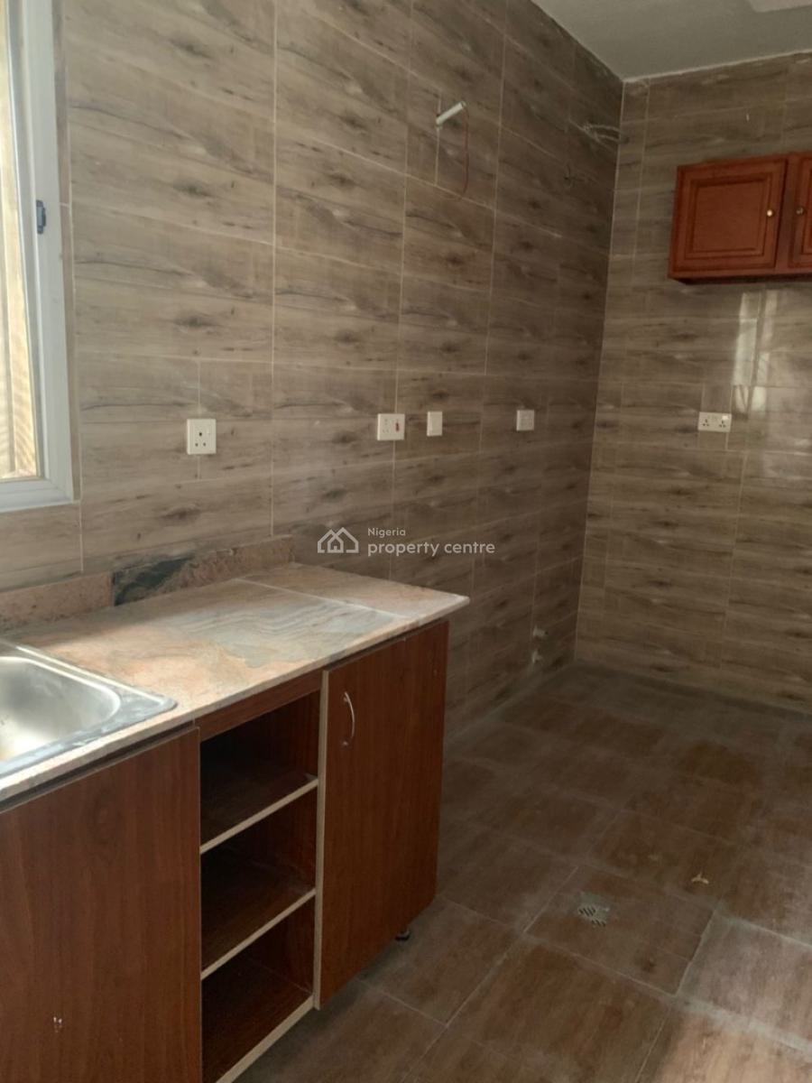 Newley Built 8 Units of 2 Bedroom Flats and 2 Units of 3 Bedroom Penthouse, Off Omorinre Johnson, Lekki Phase 1, Lekki, Lagos, Flat / Apartment for Sale