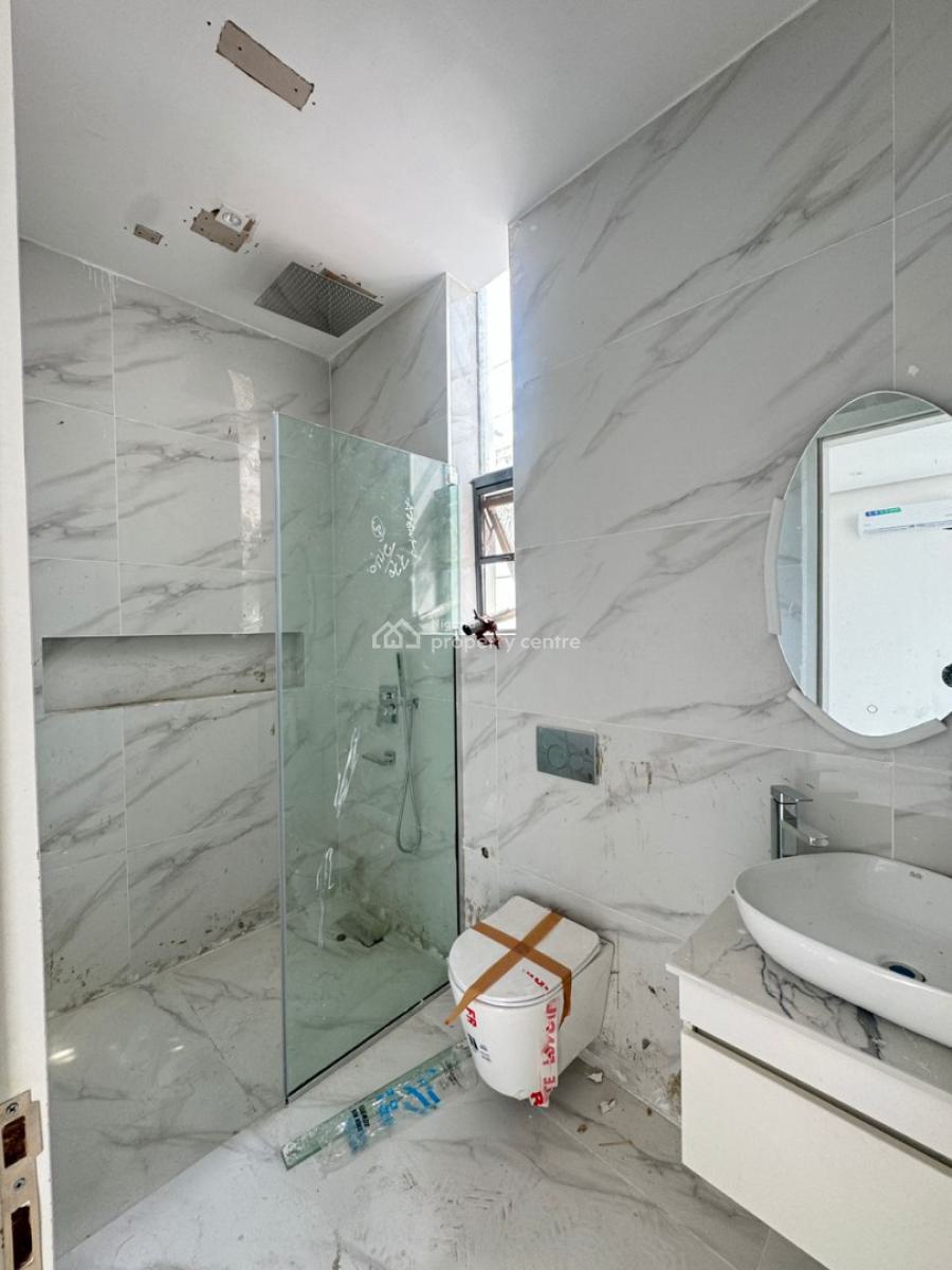 1 & 2 Bedroom Apartments, Lekki Phase 1, Lekki, Lagos, Flat / Apartment for Sale