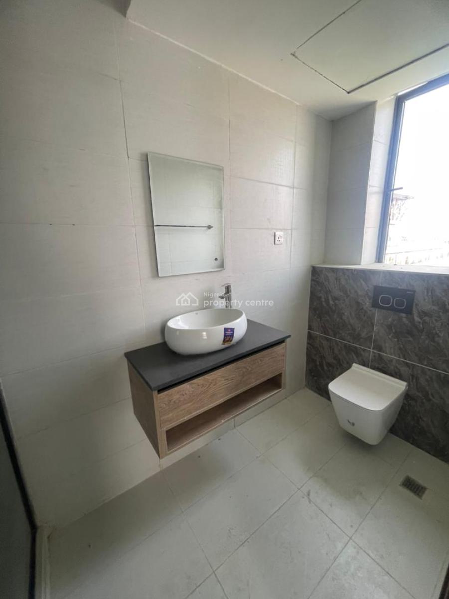 2 Bedroom Apartment with Elevator, Ilasan, Lekki, Lagos, Flat / Apartment for Sale