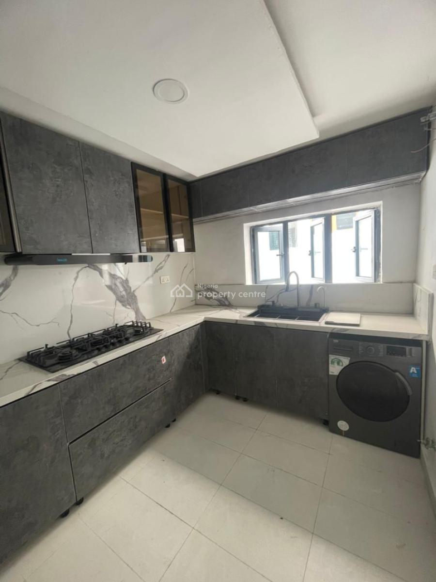 2 Bedroom Apartment with Elevator, Ilasan, Lekki, Lagos, Flat / Apartment for Sale