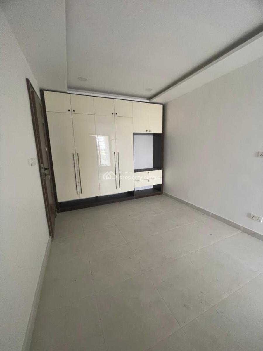 2 Bedroom Apartment with Elevator, Ilasan, Lekki, Lagos, Flat / Apartment for Sale