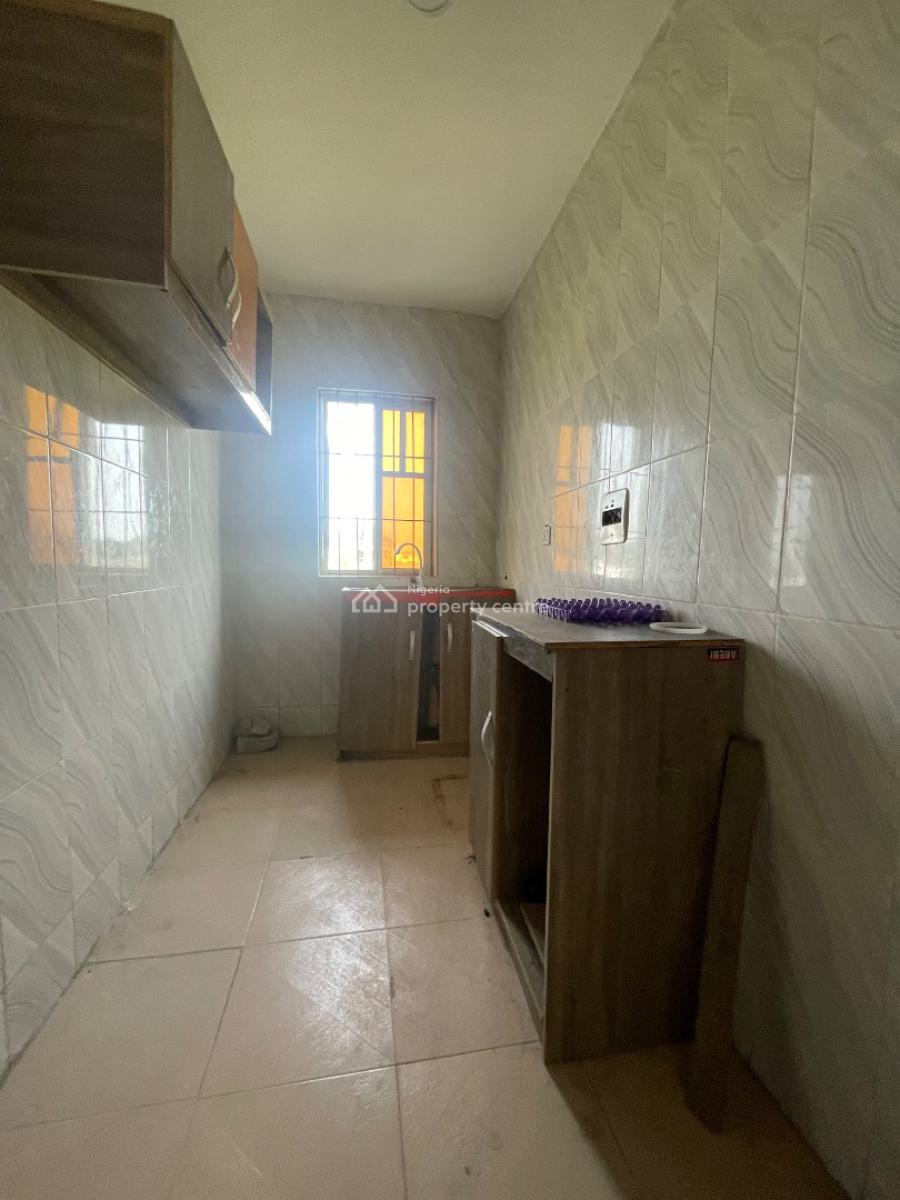 2 Bedroom Apartment Available, Off Lagos Business School, Ajah, Lagos, Flat / Apartment for Rent