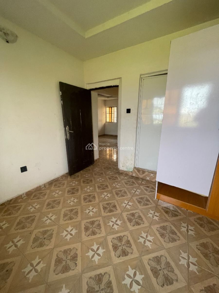 2 Bedroom Apartment Available, Off Lagos Business School, Ajah, Lagos, Flat / Apartment for Rent