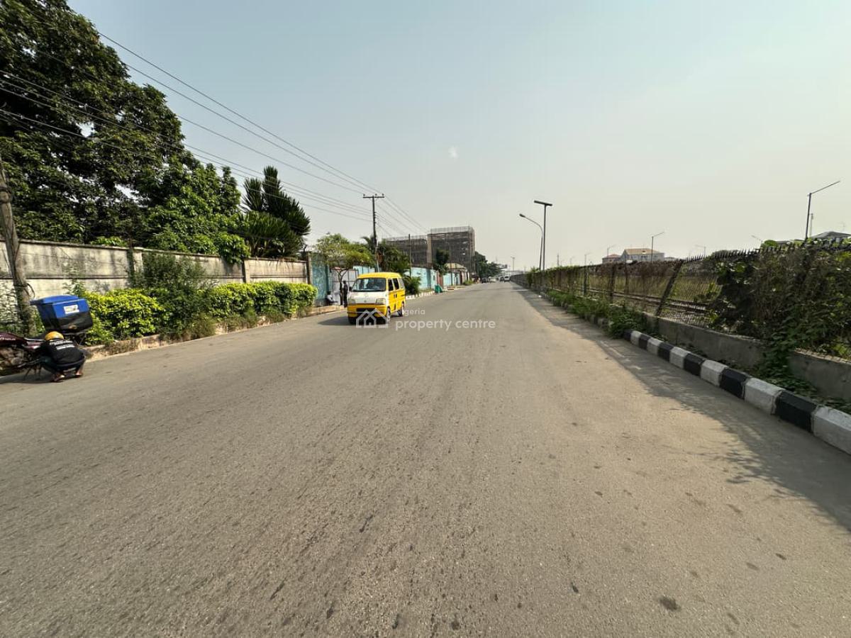 6-bedroom Duplex Detache 3,500sqm,oshodi-isolo,lagos Nigeria, Adekunle Fajuyi Way ,oshodi-isolo, Lagos, Oshodi, Lagos, Detached Duplex for Sale