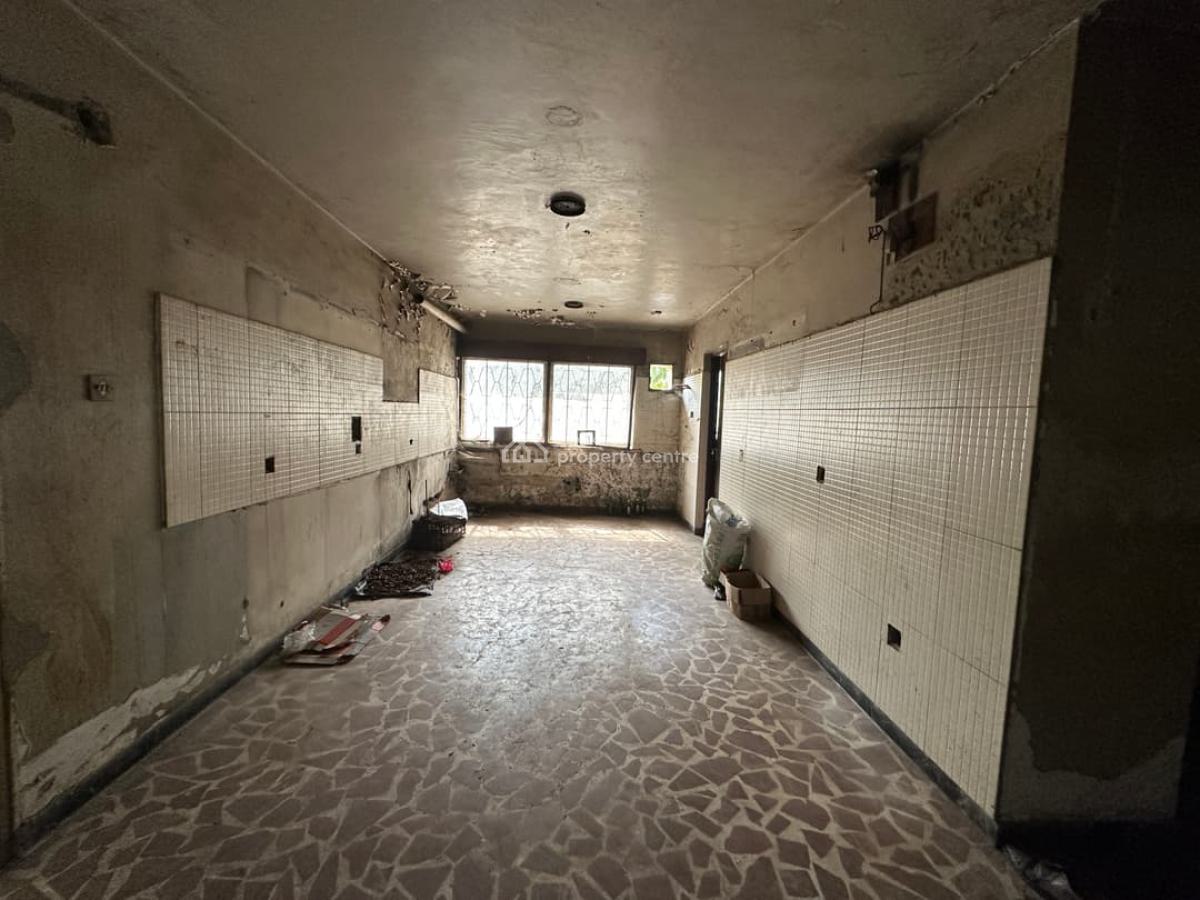 6-bedroom Duplex Detache 3,500sqm,oshodi-isolo,lagos Nigeria, Adekunle Fajuyi Way ,oshodi-isolo, Lagos, Oshodi, Lagos, Detached Duplex for Sale