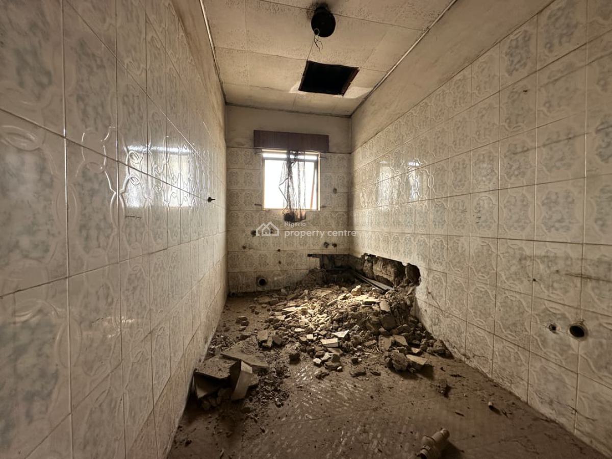 6-bedroom Duplex Detache 3,500sqm,oshodi-isolo,lagos Nigeria, Adekunle Fajuyi Way ,oshodi-isolo, Lagos, Oshodi, Lagos, Detached Duplex for Sale