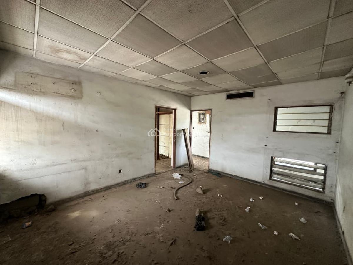 6-bedroom Duplex Detache 3,500sqm,oshodi-isolo,lagos Nigeria, Adekunle Fajuyi Way ,oshodi-isolo, Lagos, Oshodi, Lagos, Detached Duplex for Sale