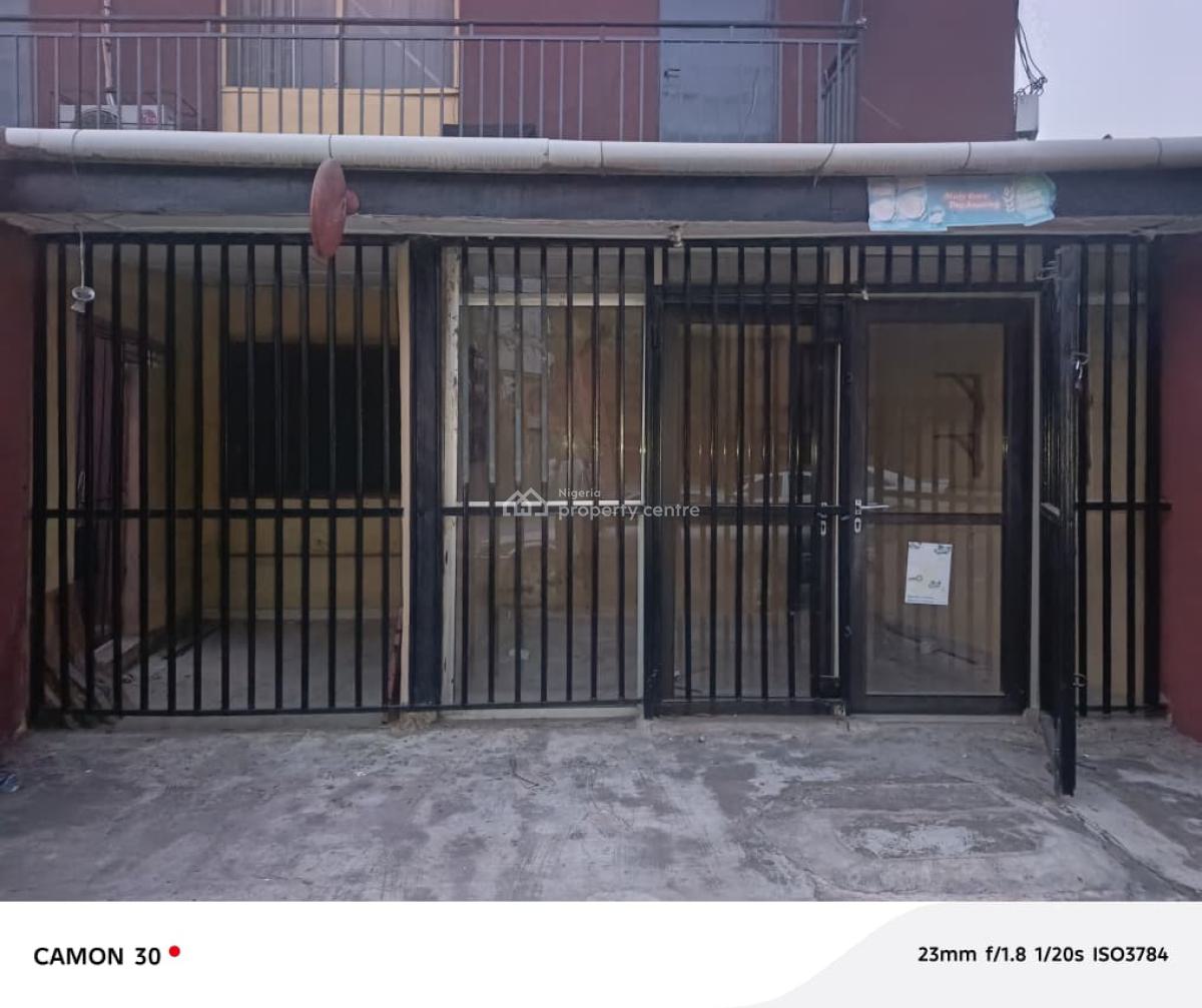 Shop Space Available, 12 Oshinowo Street, Medina, Gbagada, Lagos, Flat / Apartment for Rent