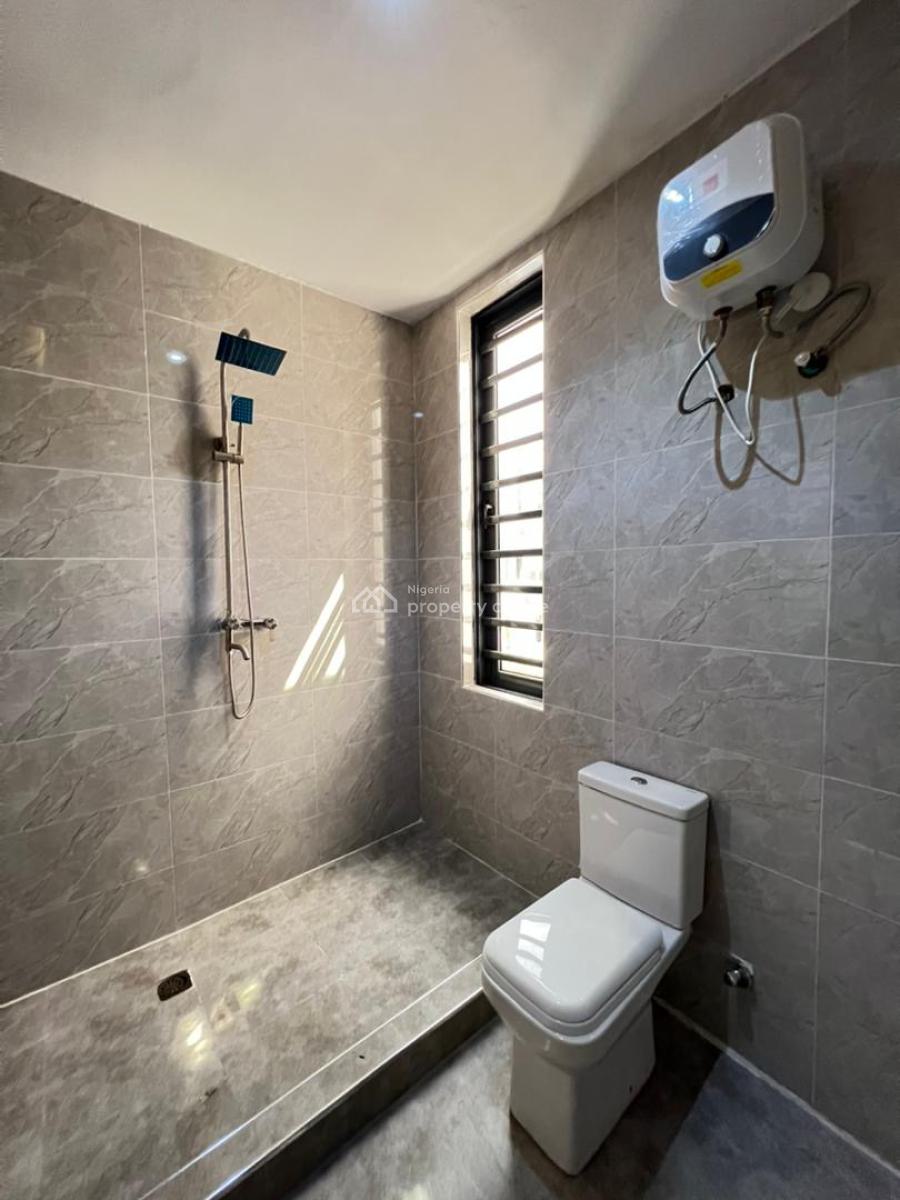 Contemporary 3 Bedroom Apartment Suitable for Investment, Lekki Phase 1, Lekki, Lagos, Flat / Apartment for Sale