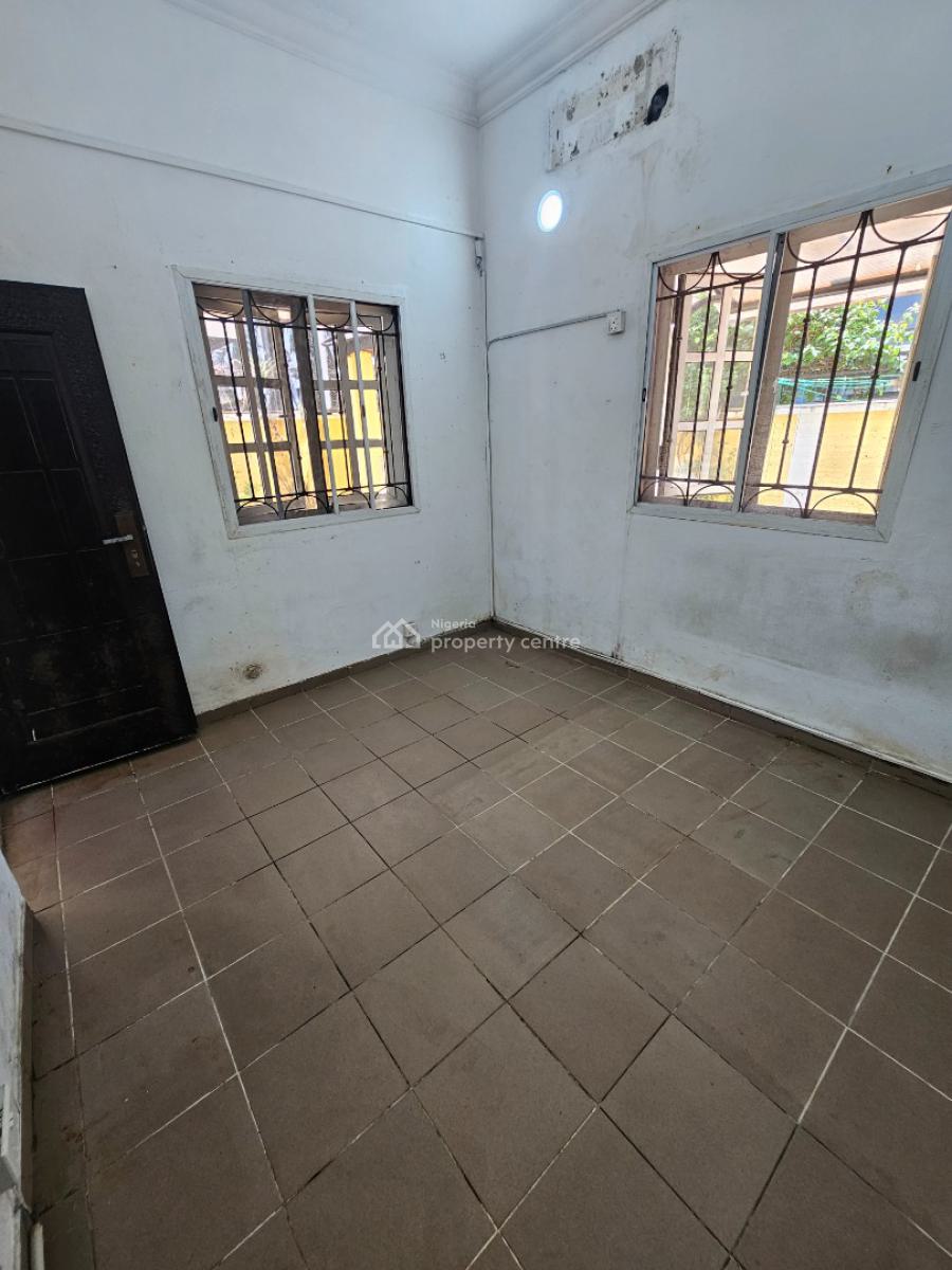 1-bedroom Apartment, Lekki Phase 1, Lekki, Lagos, Mini Flat (room and Parlour) for Rent