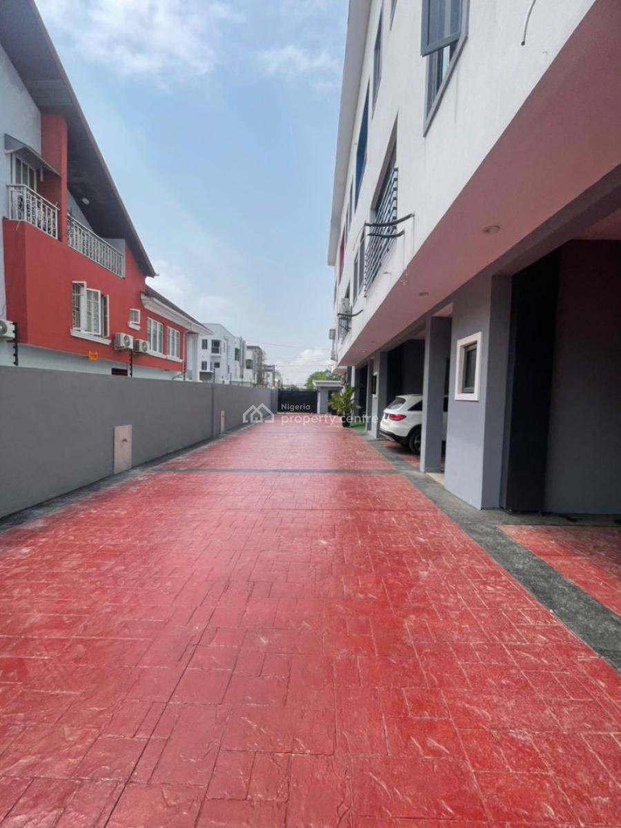 4 Bedroom Terraced Duplex + Bq, Ilasan, Lekki, Lagos, Terraced Bungalow for Sale