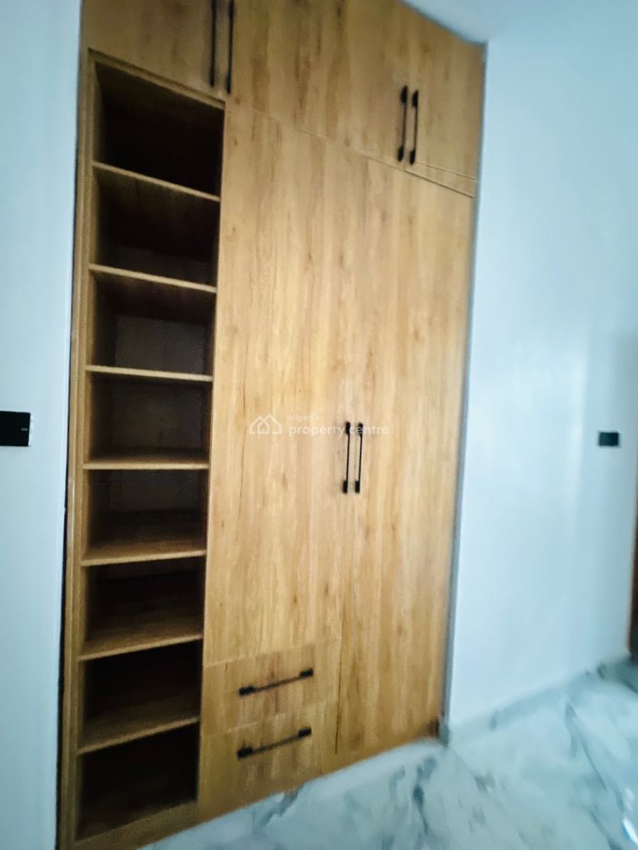 Spaciously Built 4 Bedroom Terraced Duplex, Lcc, Lekki, Lagos, Terraced Duplex for Sale