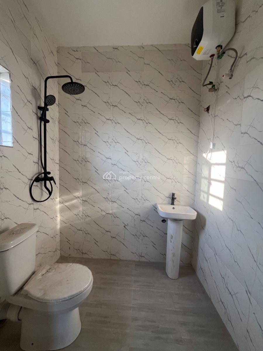 2 Bedroom Flat, Victory Estate, Ogombo, Ajah, Lagos, Flat / Apartment for Rent