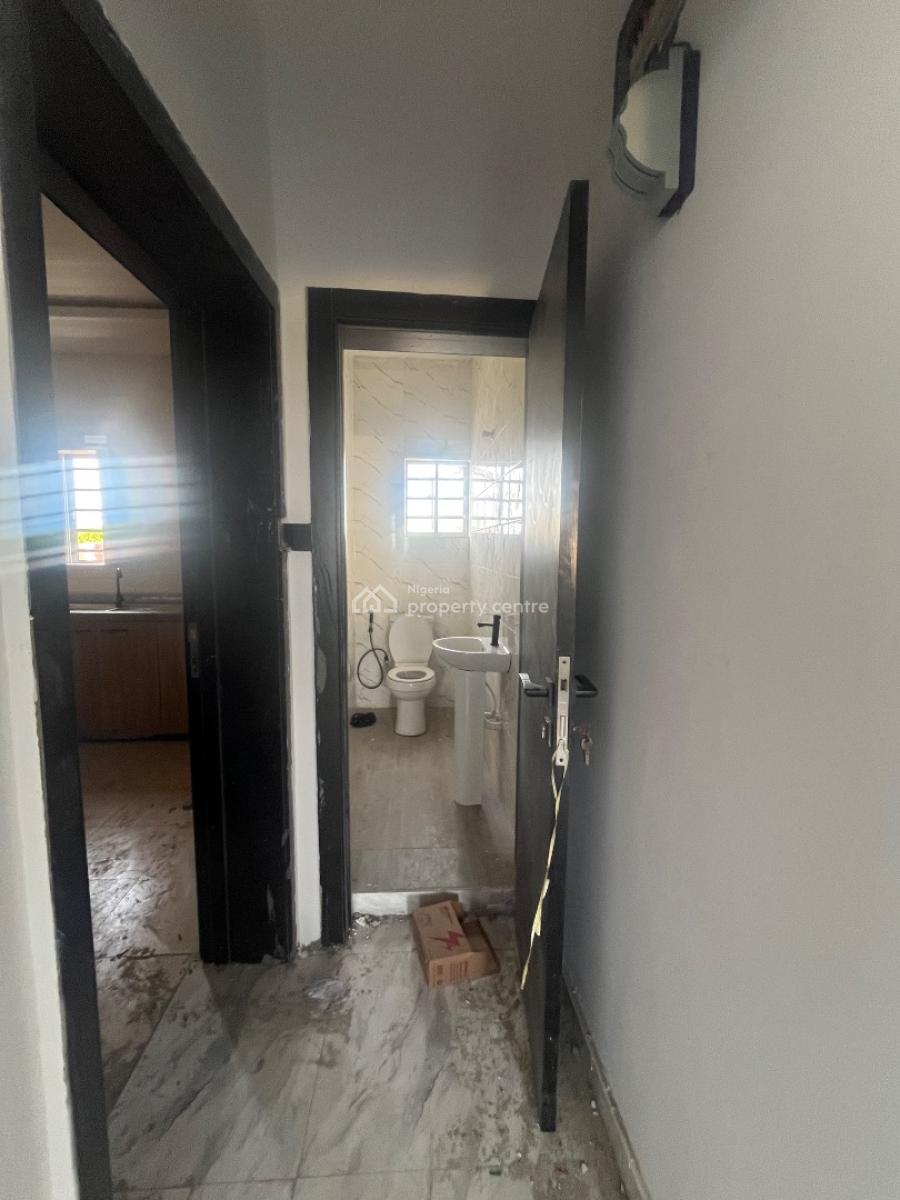 2 Bedroom Flat, Victory Estate, Ogombo, Ajah, Lagos, Flat / Apartment for Rent