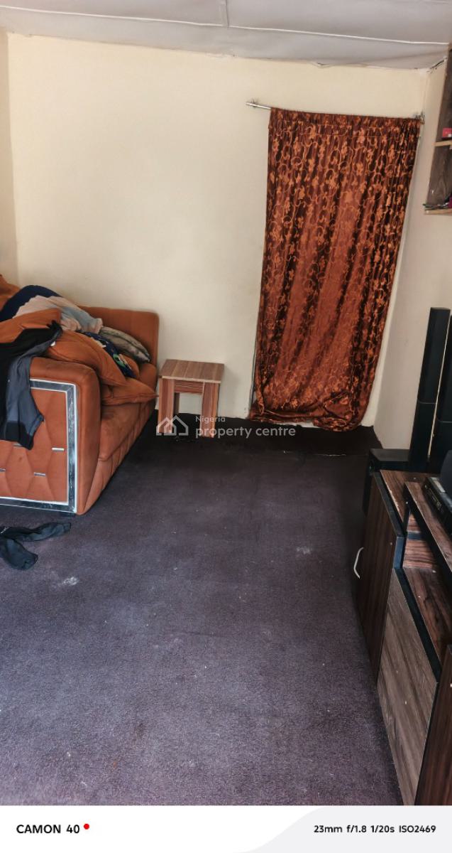 Self Contain with Kitchen and Toilet, Dakibui, Jabi, Abuja, Self Contain (single Rooms) for Rent