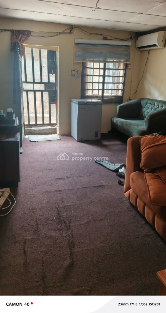 Self Contain with Kitchen and Toilet, Dakibui, Jabi, Abuja, Self Contain (single Rooms) for Rent