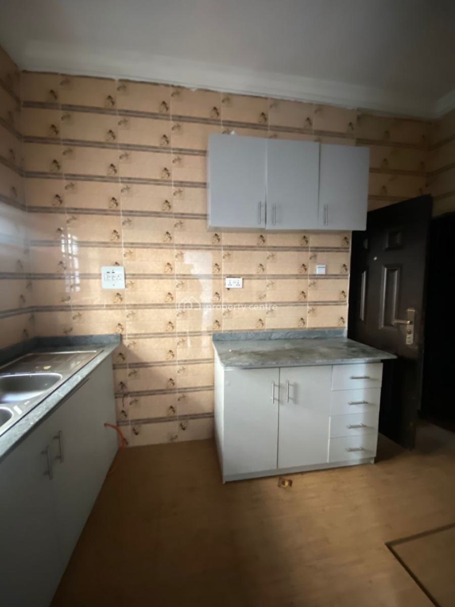 3 Bedroom Apartment Available, Lagos Business School, Ajah, Lagos, Flat / Apartment for Rent