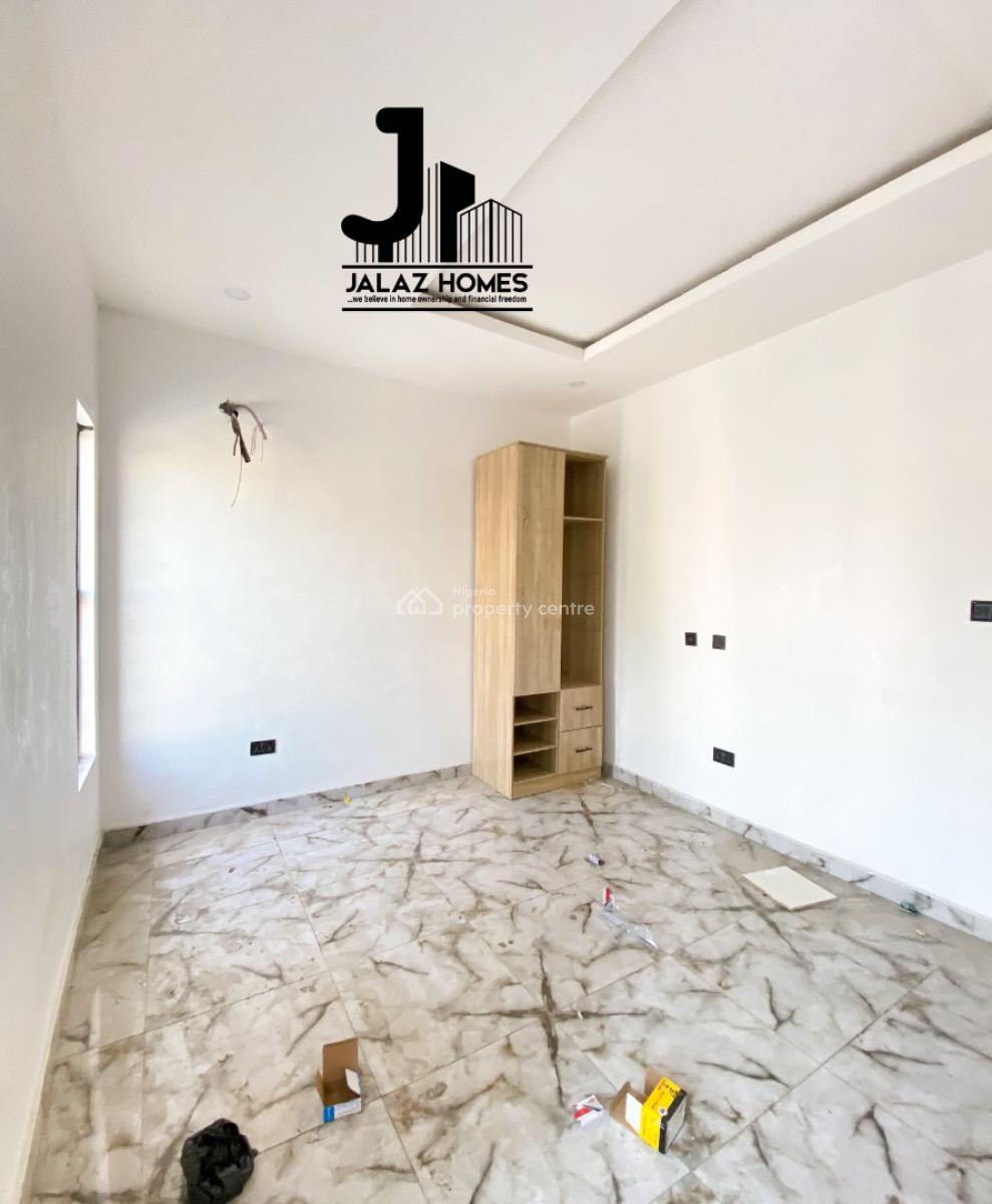 Spacious 2 Bedroom Serviced Apartment, Ologolo, Lekki, Lagos, Flat / Apartment for Sale