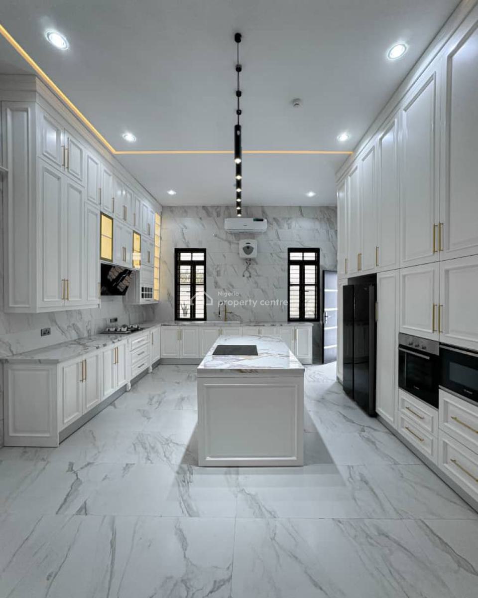 Smart and Tastefully Finished 9bedroom Mansion, Guzape, Guzape District, Abuja, Detached Duplex for Sale