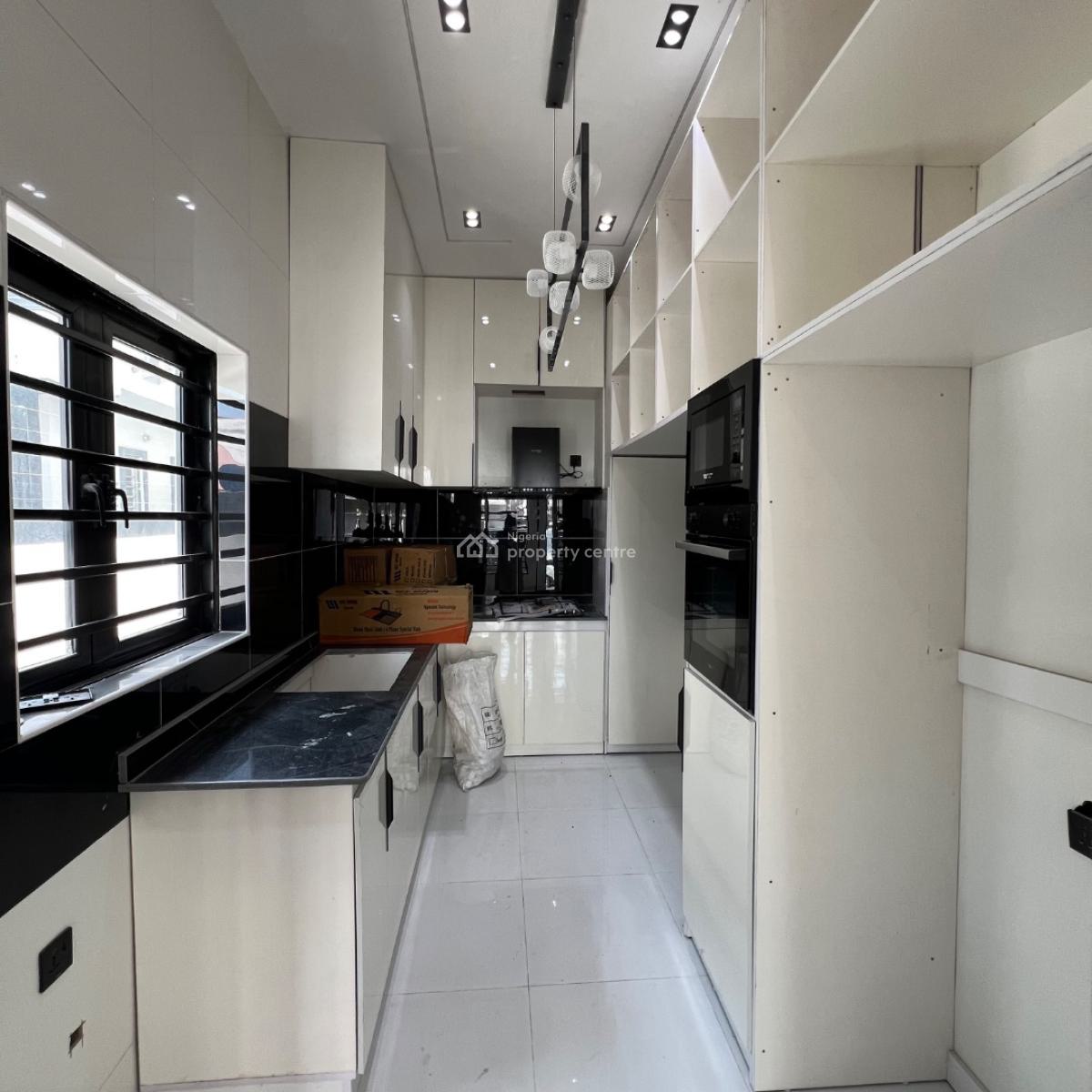 4 Bed  190 Million, Ikota, Lekki, Lagos, Semi-detached Duplex for Sale